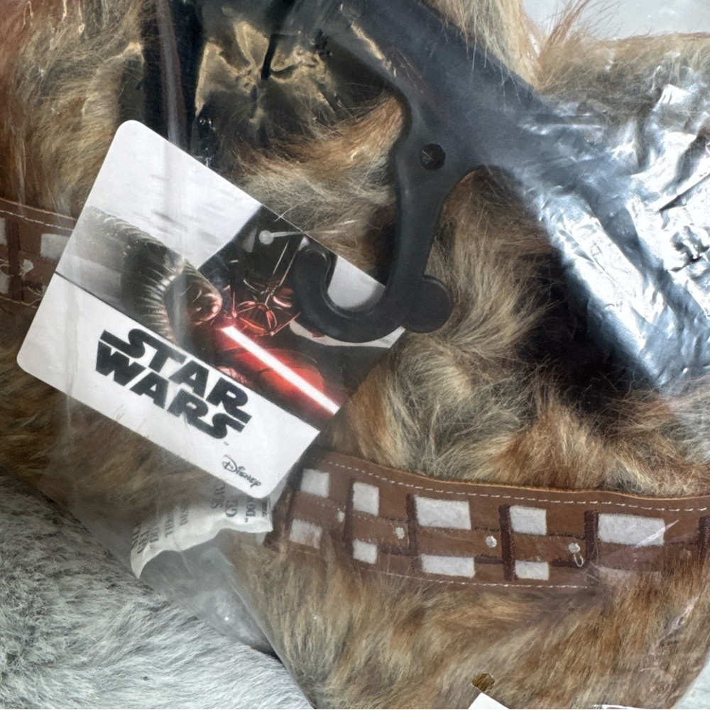 Star Wars Furry Brown Slippers - Picture 7 of 7